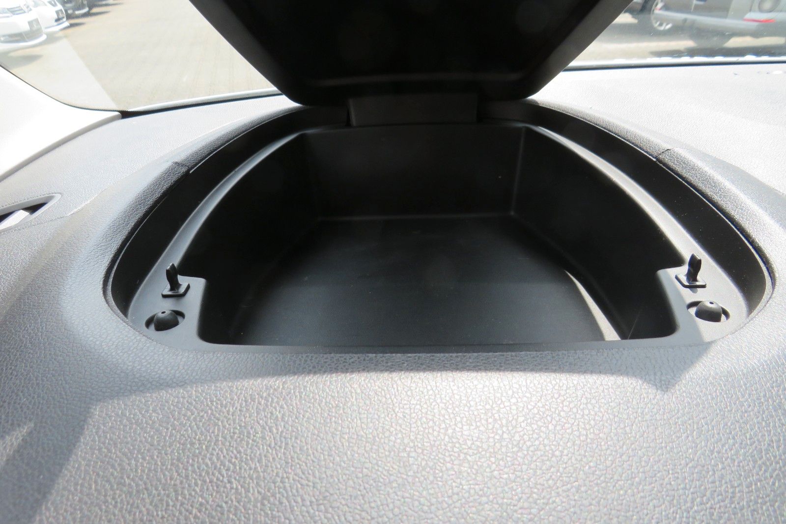 Fahrzeugabbildung Opel Combo Life E Edition NACI APP-CONNECT AHK 1.HD
