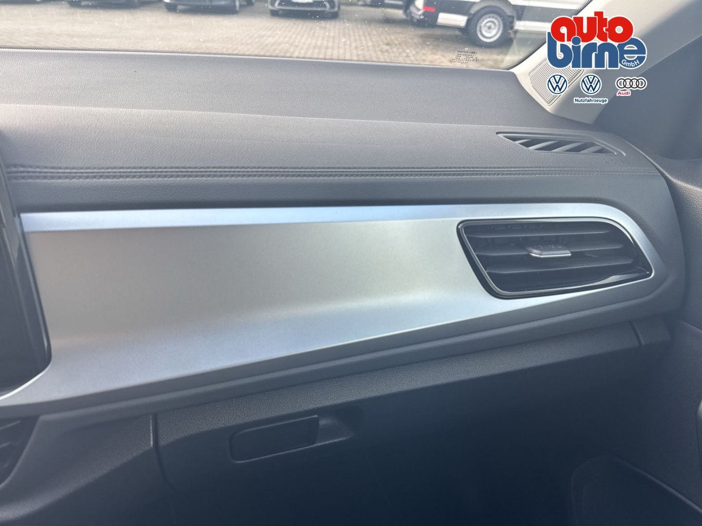 T-Roc 2.0 TDI Life Navi Dig. Cockpit LED ACC Car