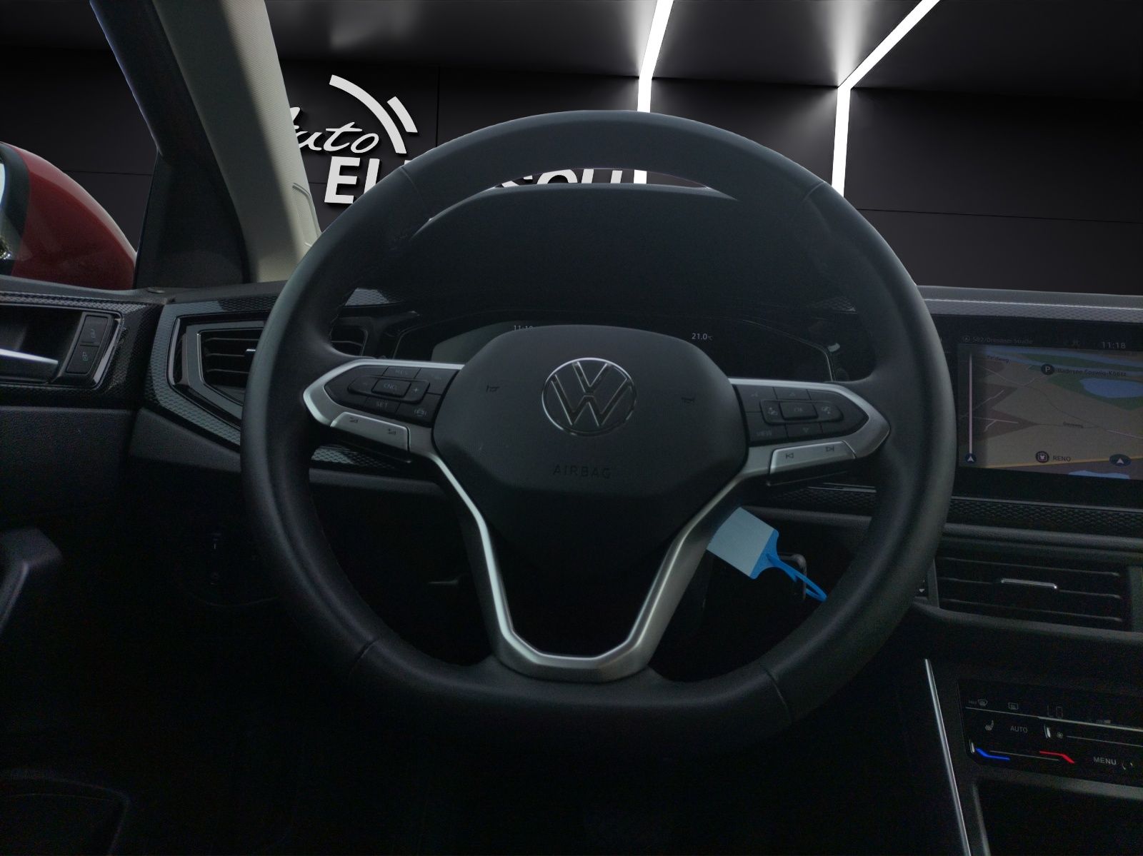 Fahrzeugabbildung Volkswagen Taigo TSI Life DSG LED Navi AID PDC SH LM