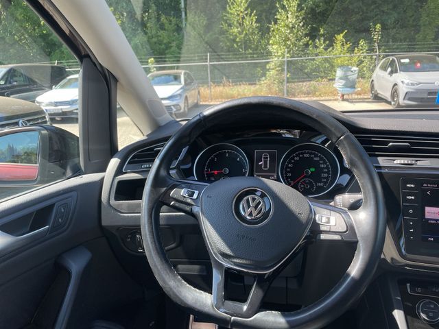 Touran IQ Drive TDi DSG Navi 7S ACC