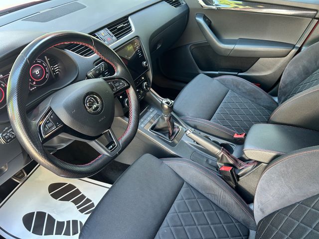 Fahrzeugabbildung Skoda Octavia Combi RS 245+CarPlay+LED+Dig.Cockpit+AHK