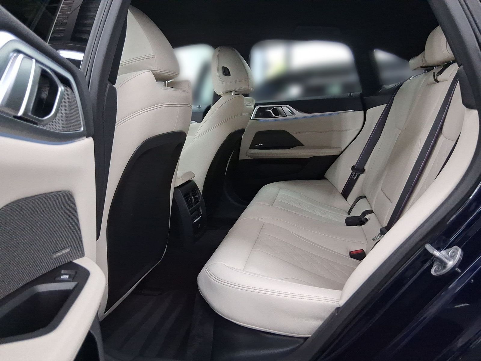 BMW i4 - Bild 11