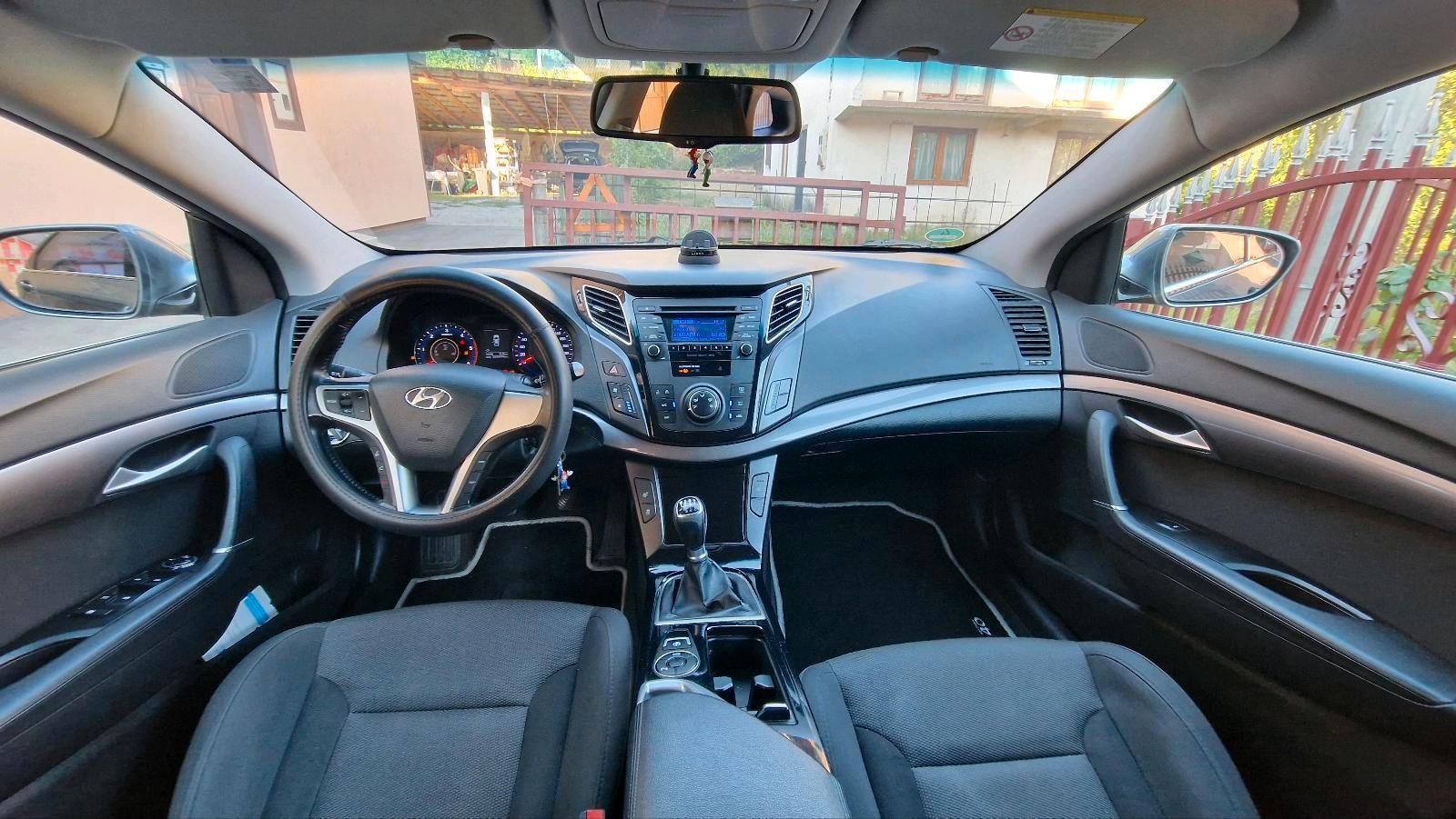 Hyundai i40 2013 — photo 9