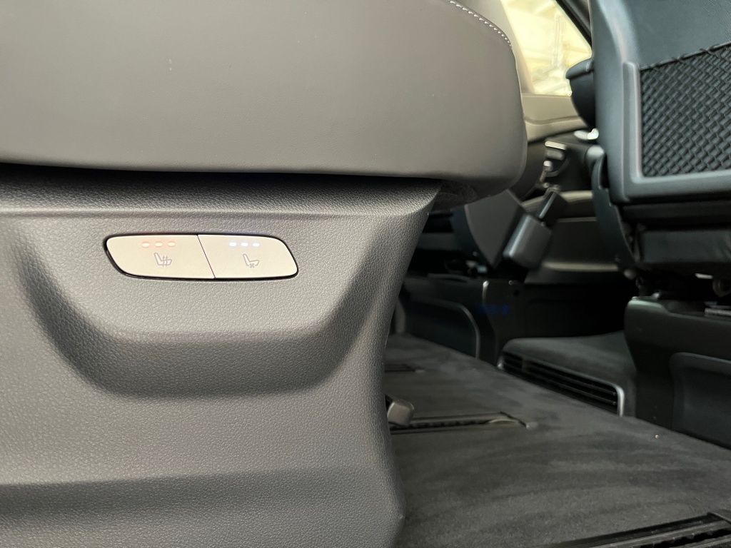 Fahrzeugabbildung Mercedes-Benz V 300 EXCLUSIVE lang 4x4 6x SHZ+Belüftg.PANO AHK