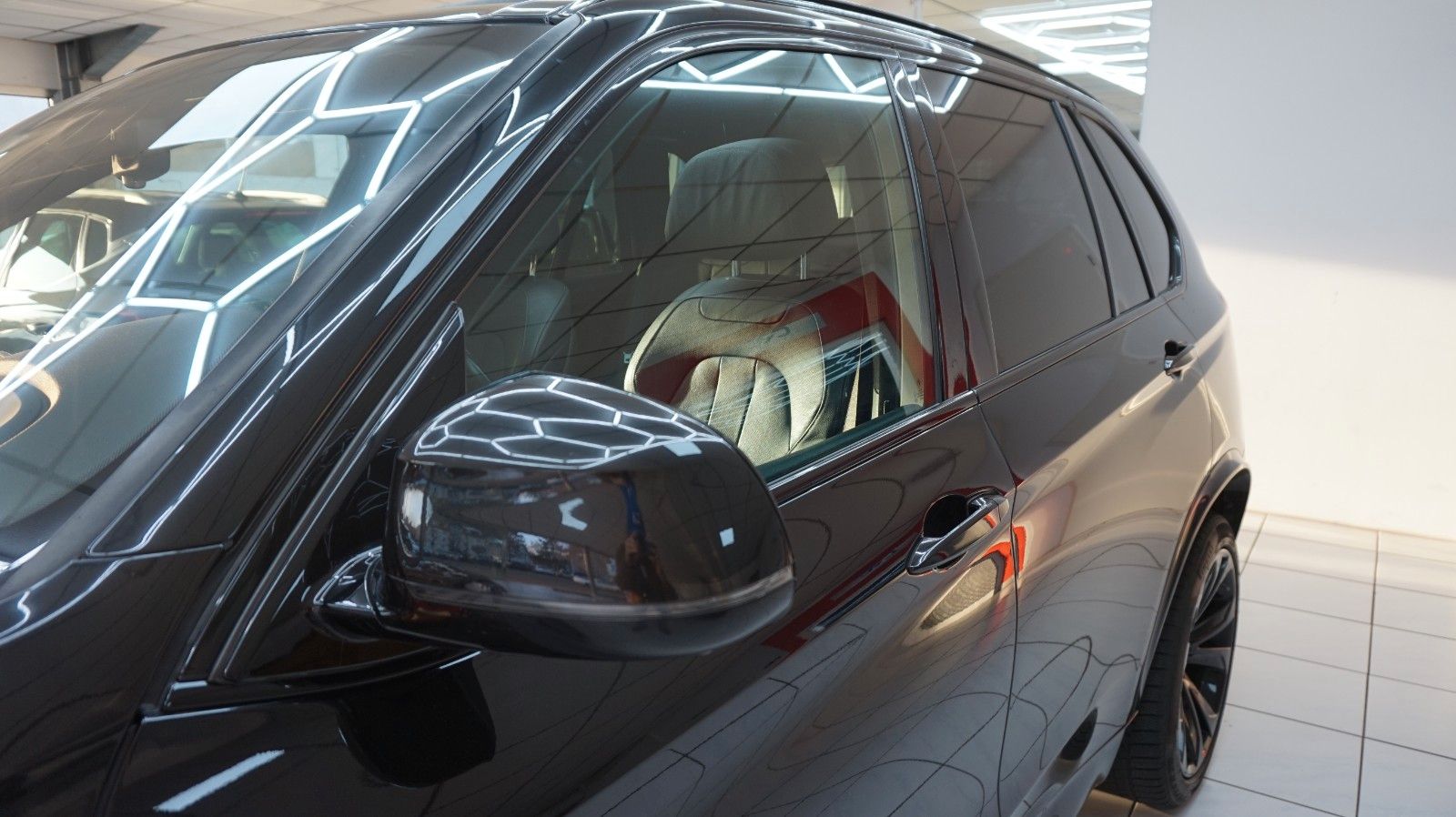 Fahrzeugabbildung BMW X5 xDrive 40 d