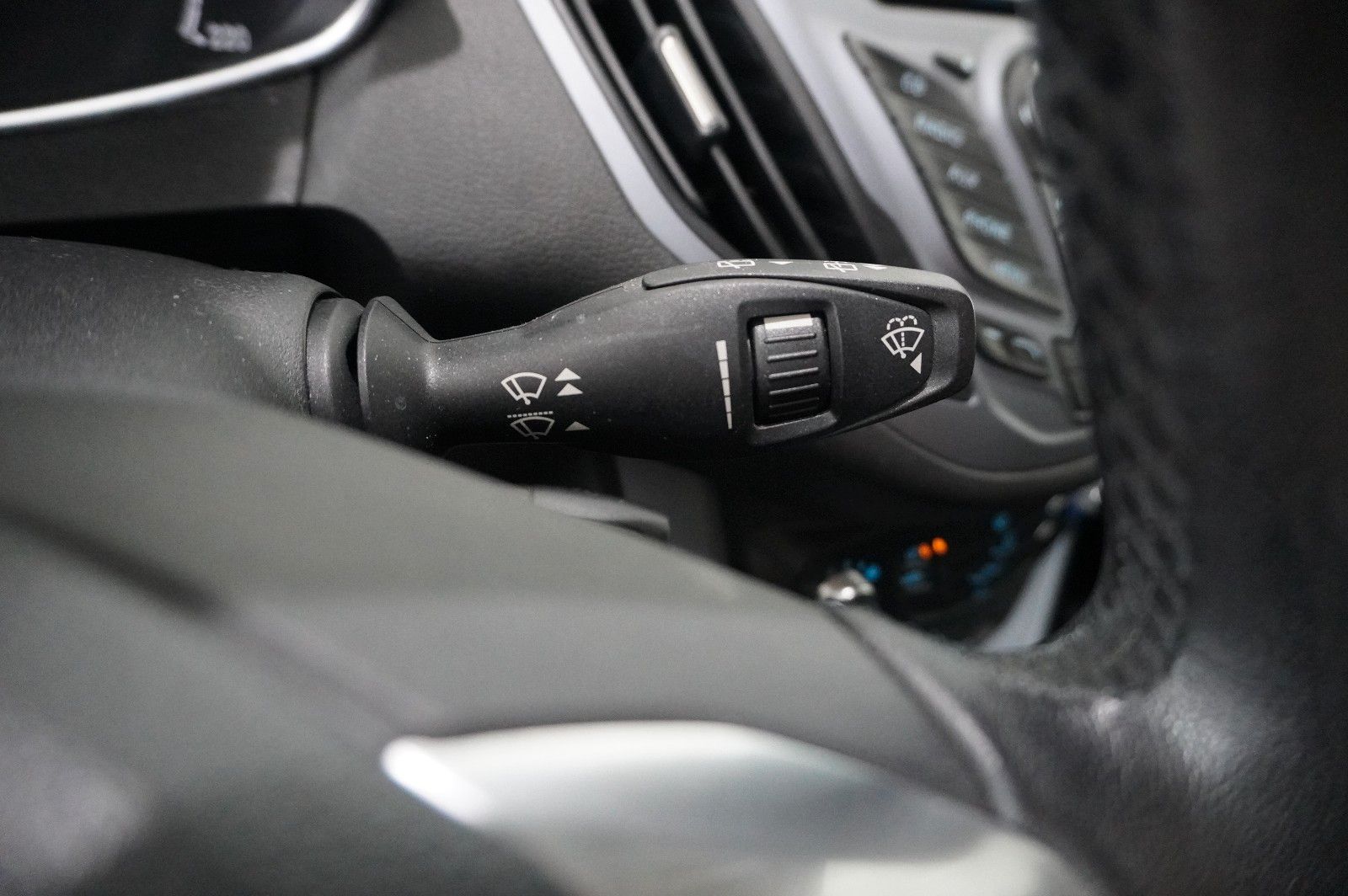 Fahrzeugabbildung Ford B-Max 1.0 TREND KLIMA/PDC/NEBEL/USB/AHK