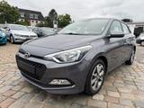 Hyundai i20 YES! *Spur *SHZ *LHZ *Klima *Parktronic *USB - Hyundai i20 Gebrauchtwagen in Hamburg