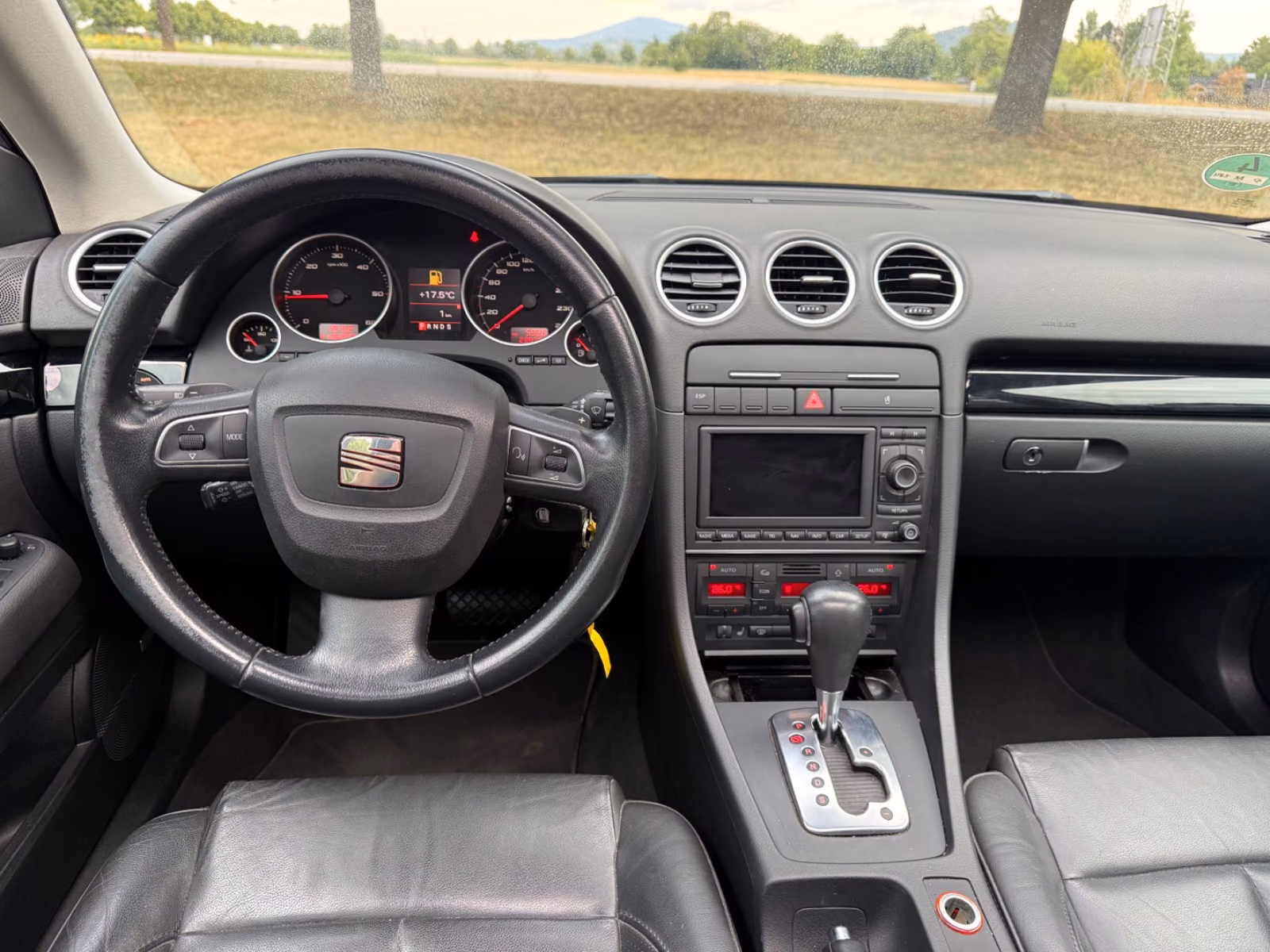 Seat Exeo 2011 — photo 11