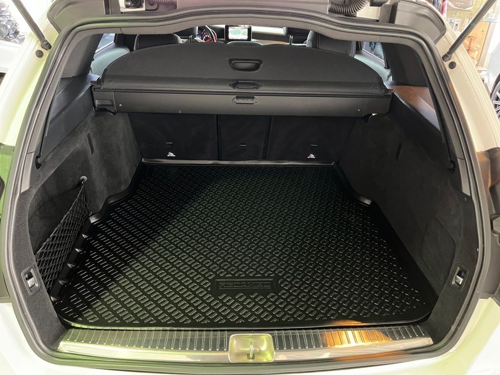 Fahrzeugabbildung Mercedes-Benz C 180 T AMG AHK Pano Totwi. LED SHZ Sport Navi