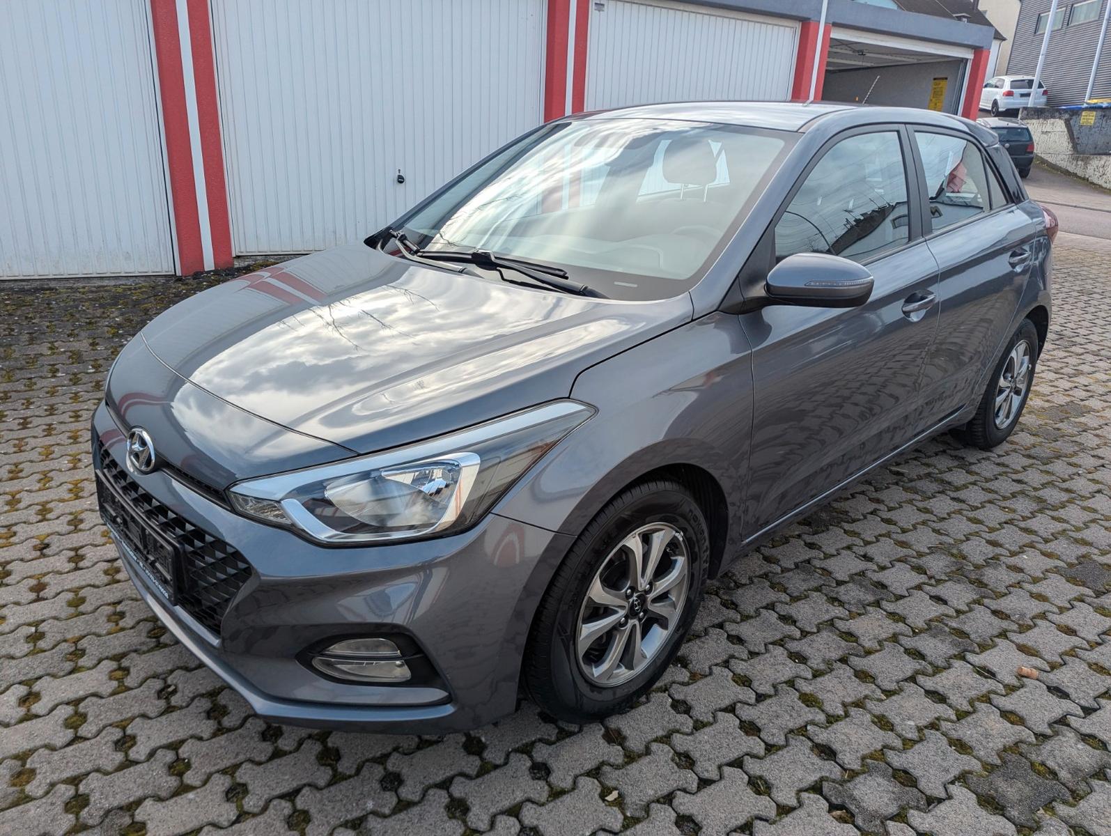 Hyundai i20 Trend 1.0 T-GDI *1.Hand*Scheckheft*Klima*SHZ