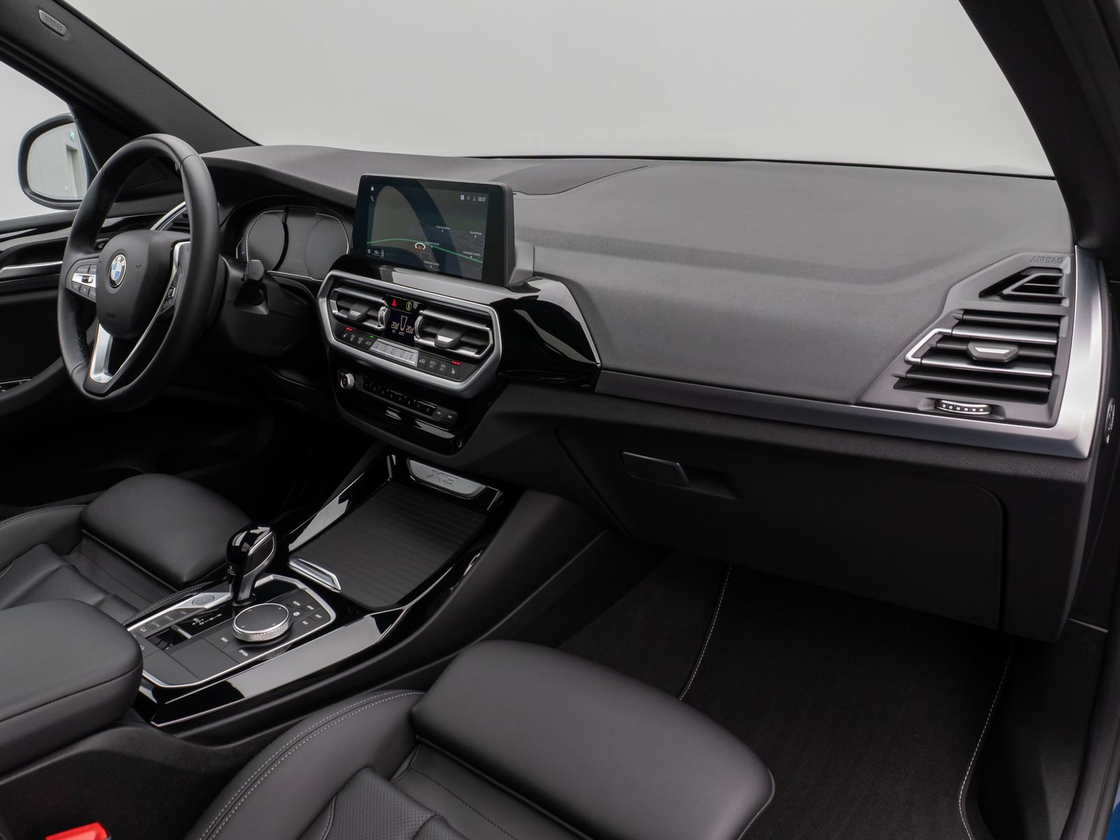 Fahrzeugabbildung BMW X3 xD30i Panorama Kamera DAB HiFi Sport 19Zoll