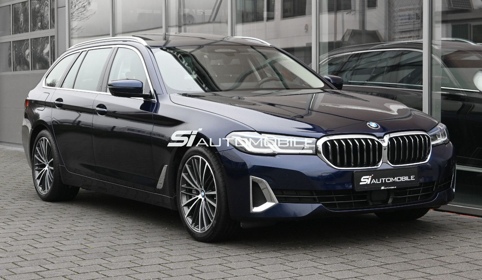 Fahrzeugabbildung BMW 530d xDr. Touring Luxury °UVP 100.360€°TRAUM°360