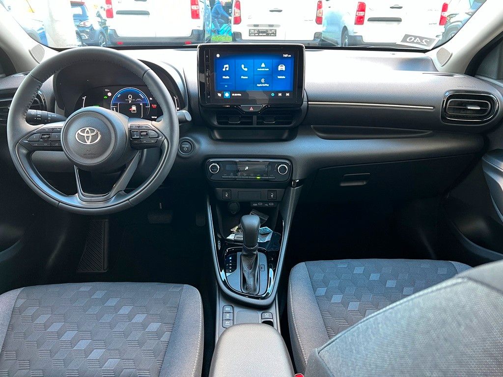 Fahrzeugabbildung Toyota Yaris Hybrid Teamplayer Comfortpaket