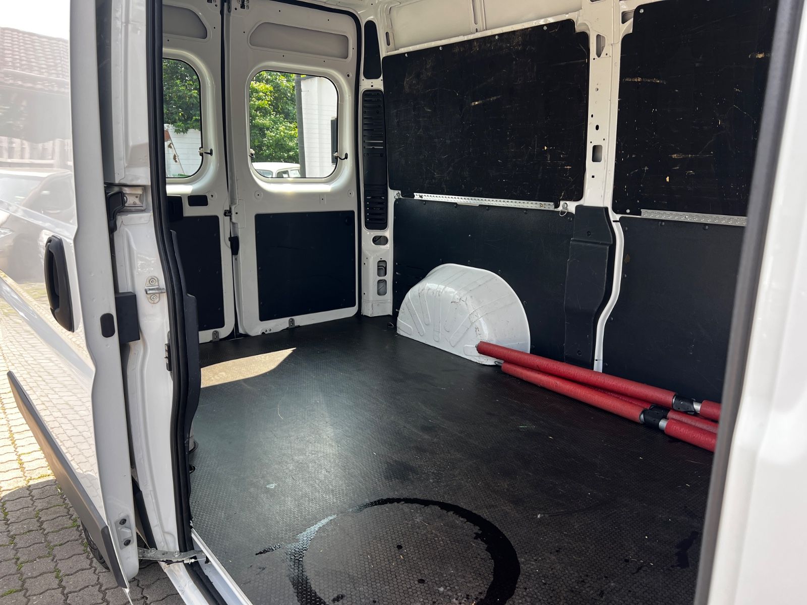 Fahrzeugabbildung Citroën Jumper Grossraumkasten 35 L2H2 Profi HDi 150|AHK