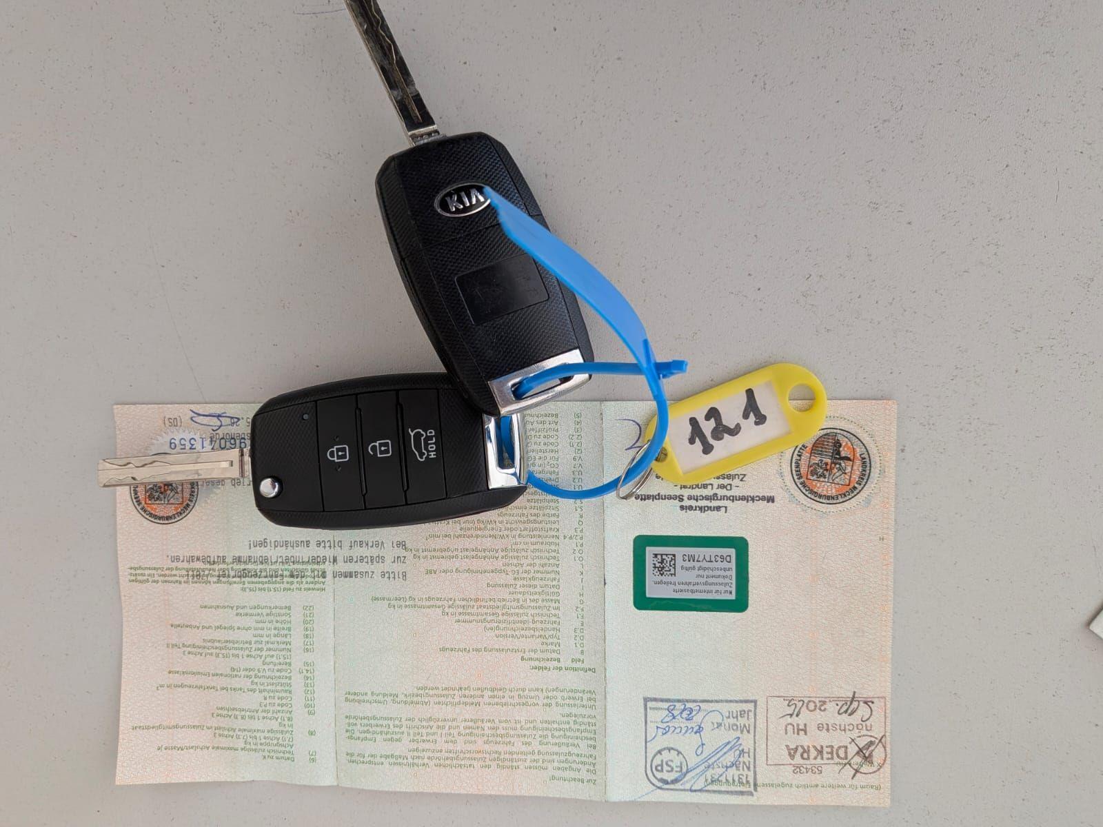 Kia Ceed Sportswagon Dream Team 1.6GDI Unfallschaden