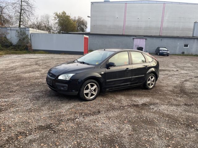 Ford Focus 1,8 Titanium