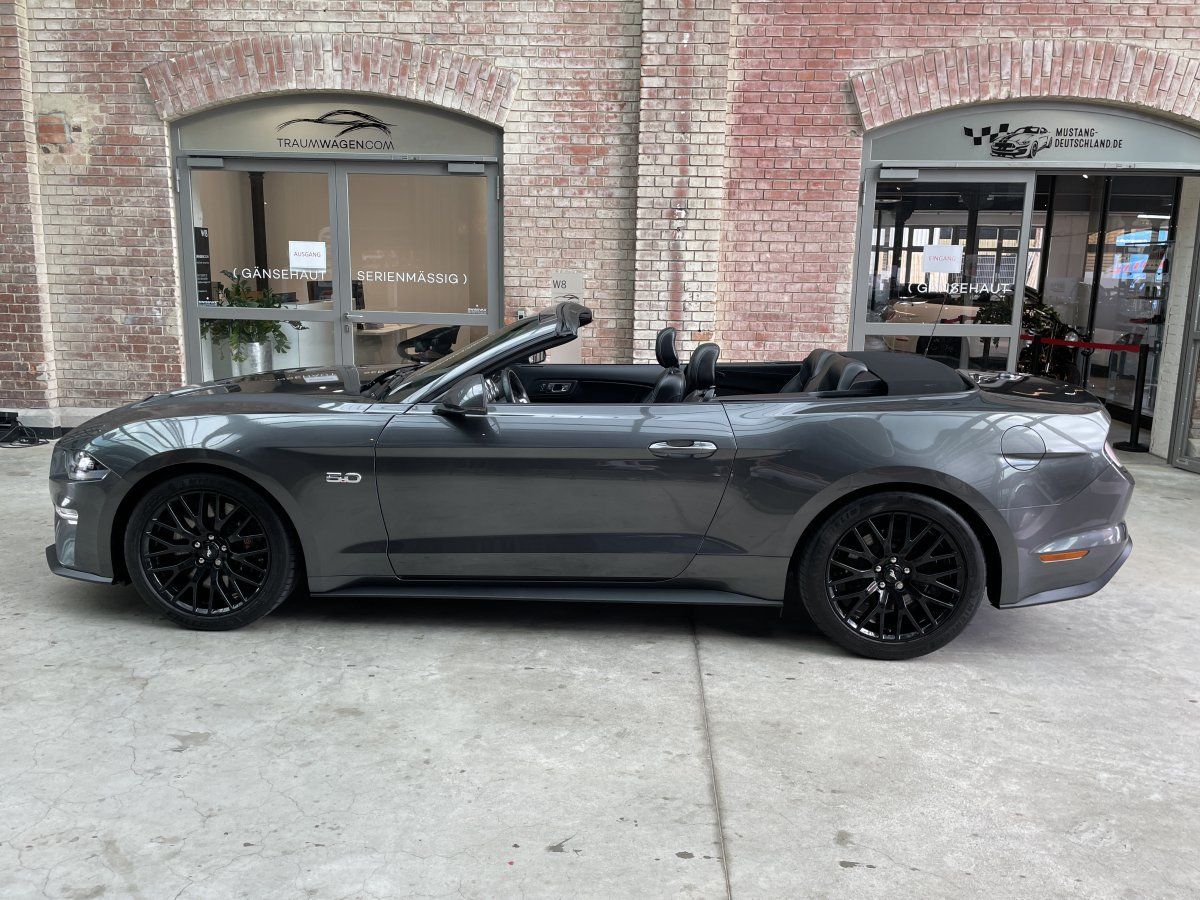 FORD Mustang (Mustang GT 5.0 Convertible EU-Modell COC/Navi/B&)