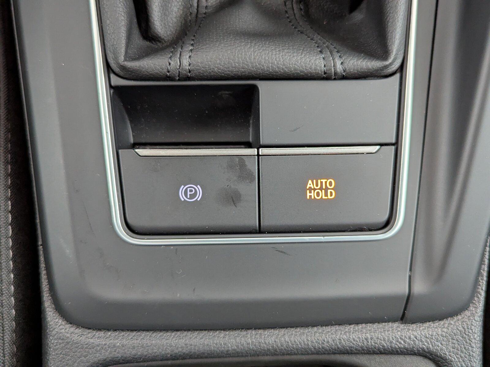Volkswagen Golf VIII 1.5 TSI Life NAVI+AHK+ACC+SHZ+PDC+, миниатюра 20