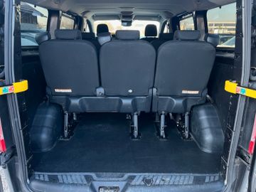 Ford Tourneo Custom - 9