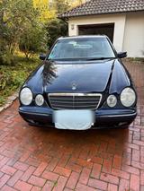 Mercedes-Benz Mercedes Benz E240 (V6) - gebrauchte Mercedes-Benz E 240 aus dem Jahr 2002