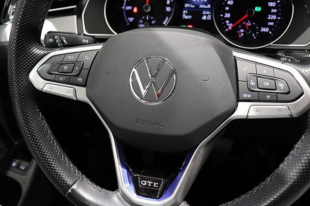 Passat Variant GTE 1.4 TSI DSG ACC TravelAssist 
