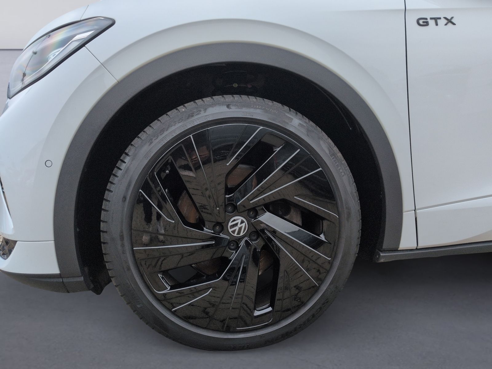 ID.4 GTX 4Motion 250kW NAVI+KAMERA+PARKLENK