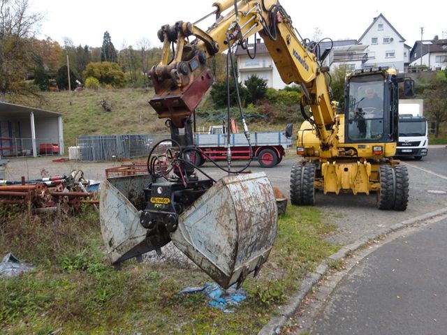 Komatsu PW 98 MR-8 / 3 Löffeln / Greifer