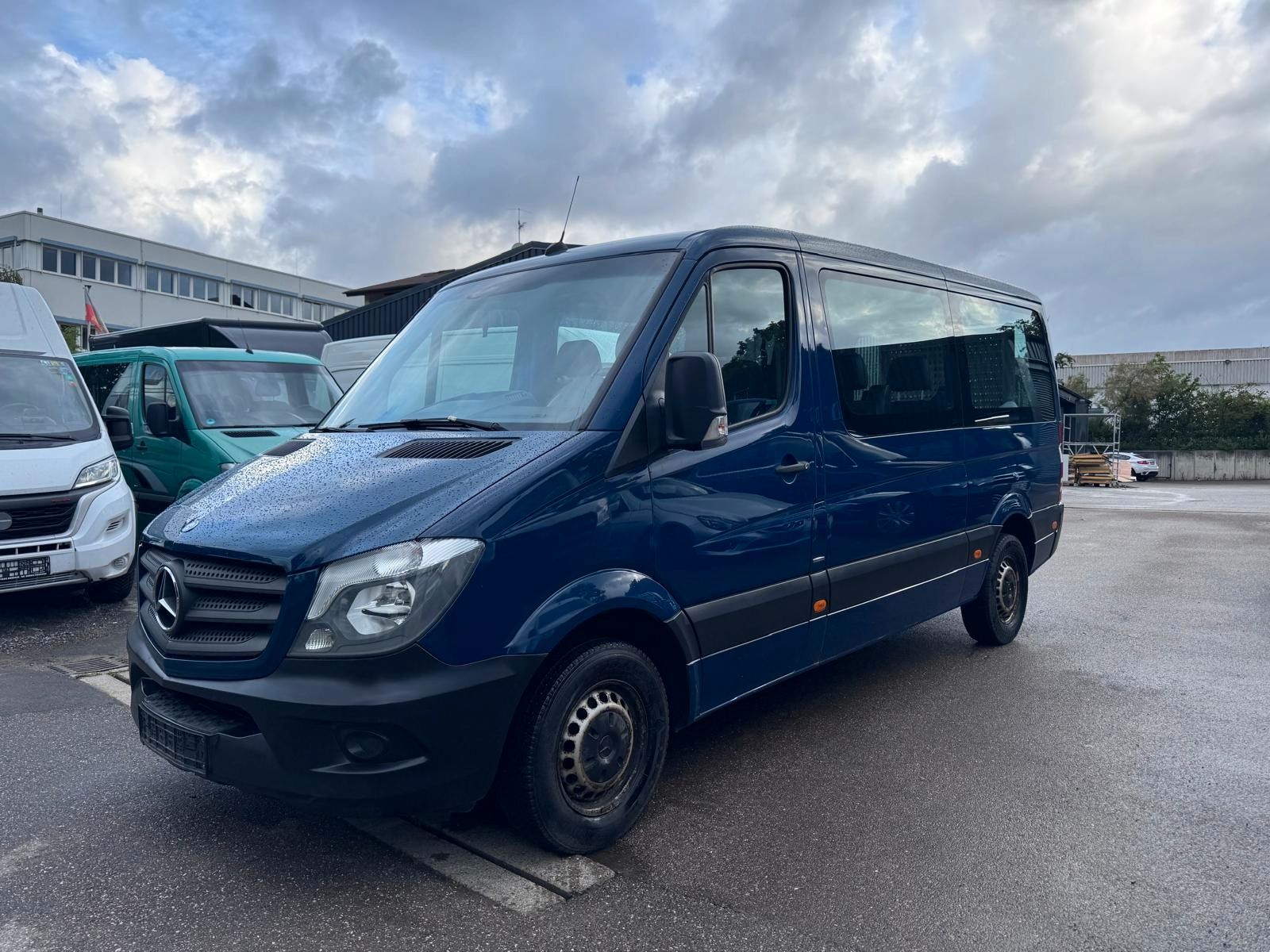 MERCEDES-BENZ Sprinter II 213 8Sitz Rollstuhl AUTOMATIK KLIMA