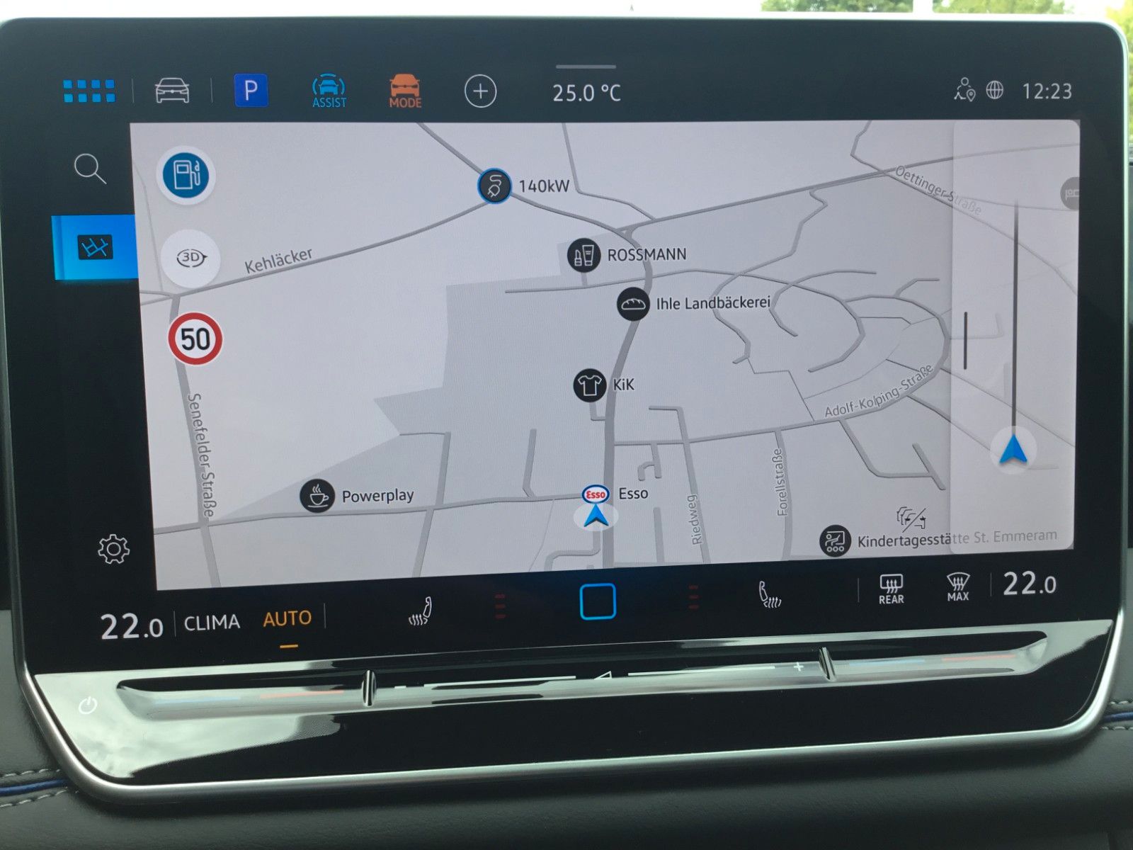 Fahrzeugabbildung Volkswagen Tiguan 2.0 TDI DSG 4M R-Line+AHK+20"+Matrix+Pano