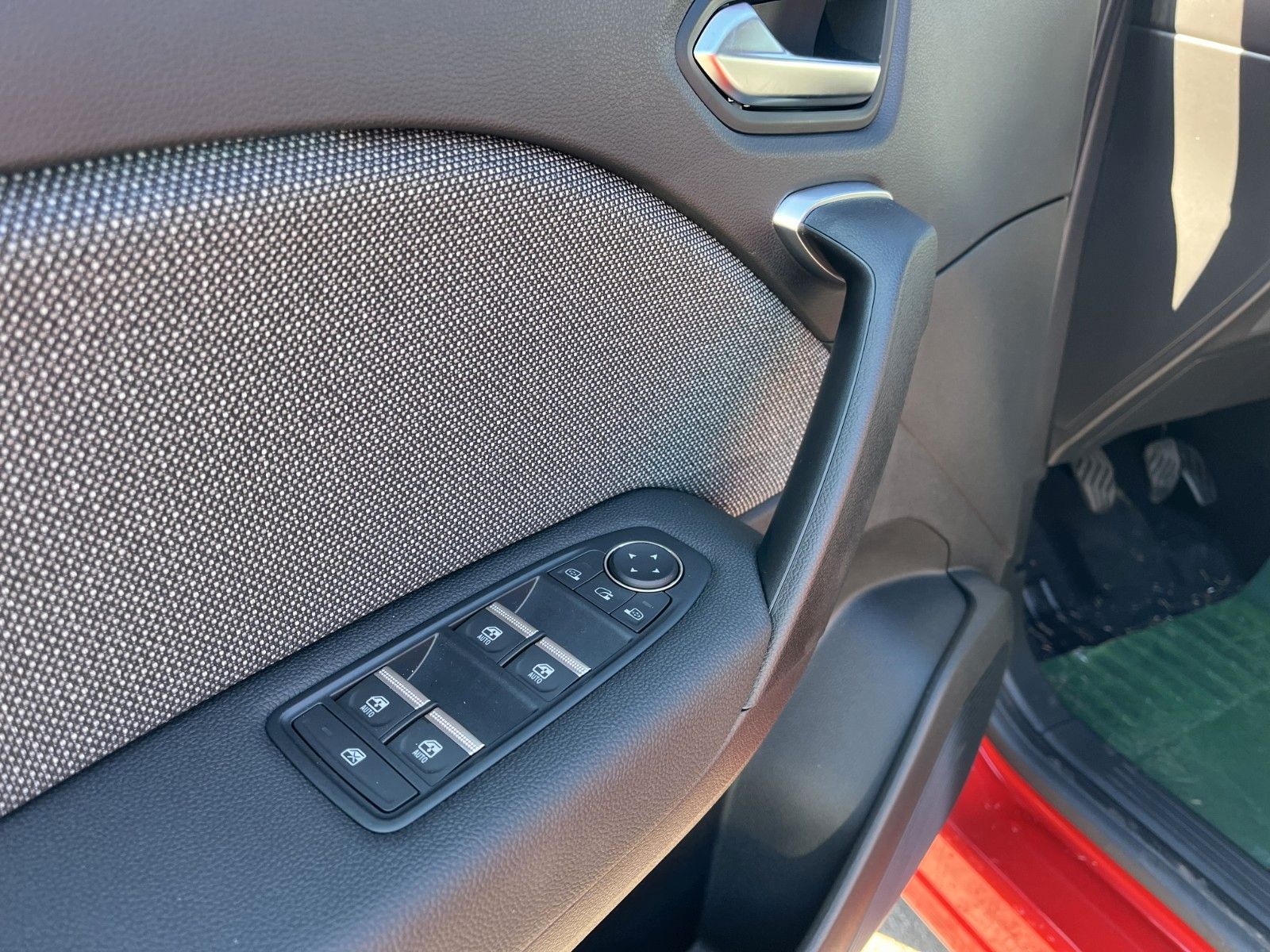 Fahrzeugabbildung Renault Captur II Techno