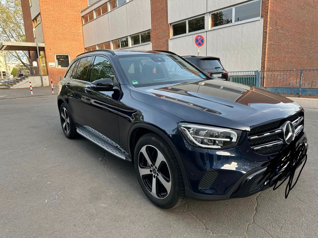 Image of Mercedes-Benz GLC 220