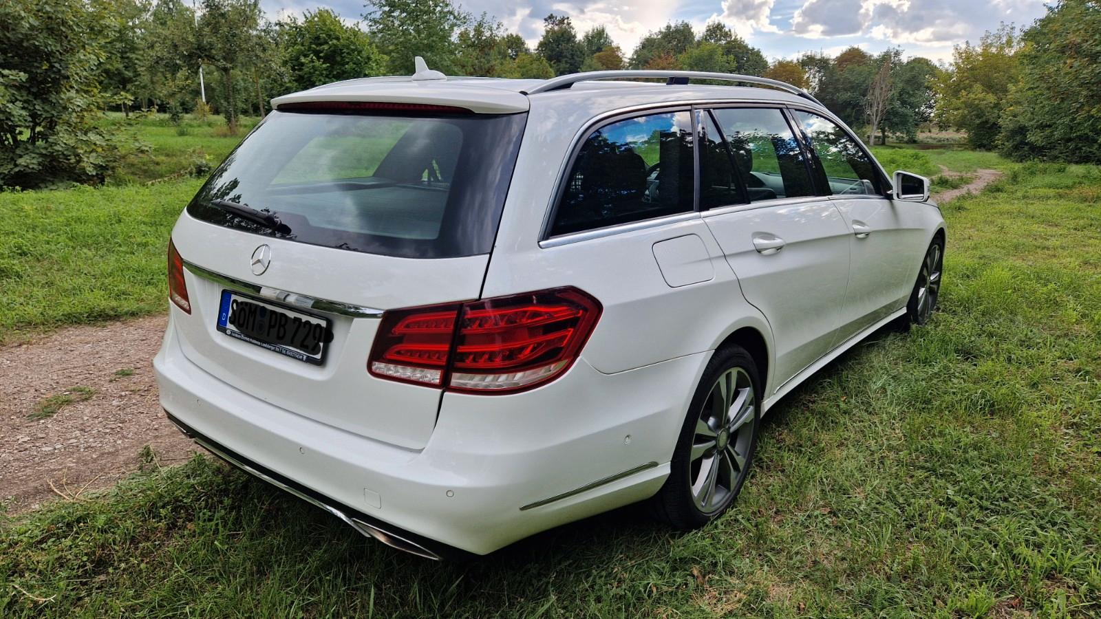 Mercedes-Benz E 220 CDI T-Modell TÜV neu