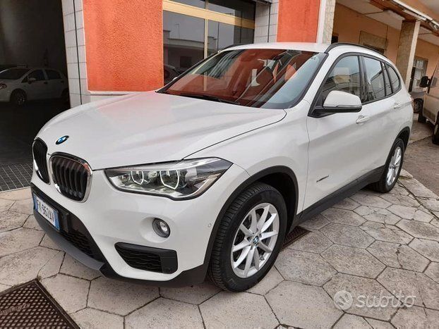 BMW X1 SDRIVE 18D NAVI/LED