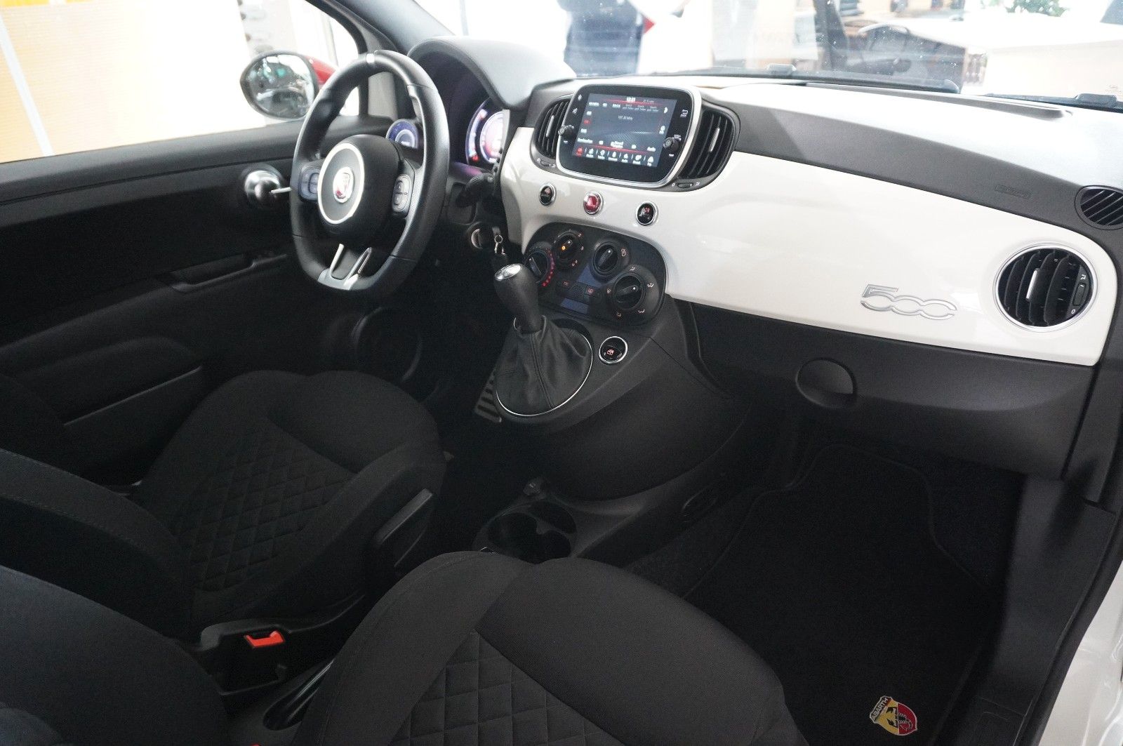 Fahrzeugabbildung Abarth 595 1.4 T-JET CORSA NAVI/LED/VIRTUAL/SPORT/DAB+