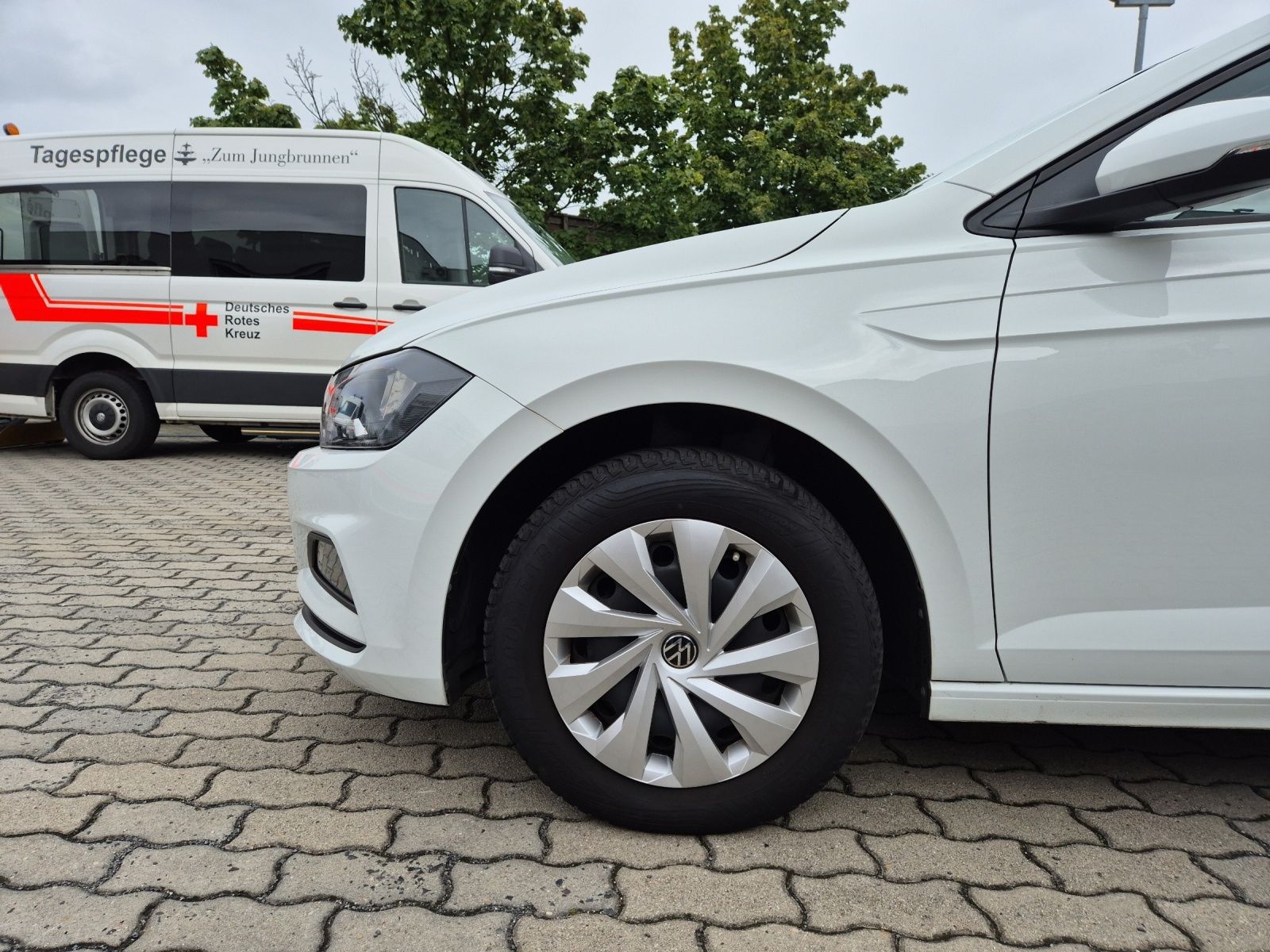 Fahrzeugabbildung Volkswagen Polo TSI Comfortline Klima DAB