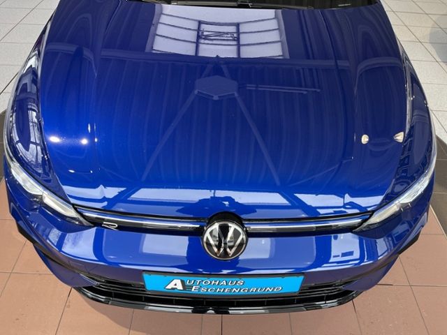 Fahrzeugabbildung Volkswagen Golf Variant VIII R 2.0 TSI DSG 4Motion IQ.DRIVE
