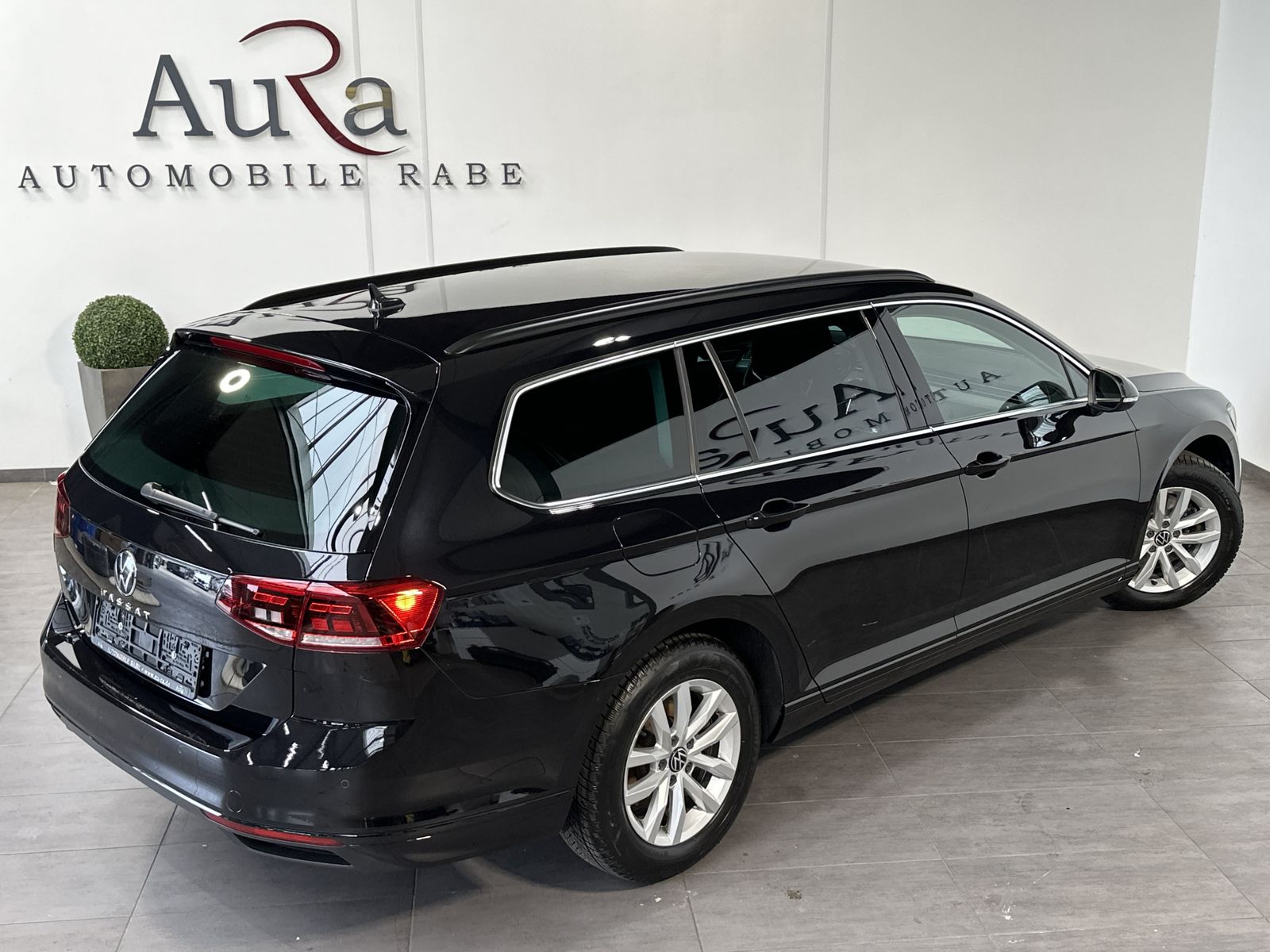 Fahrzeugabbildung Volkswagen Passat Variant 2.0 TDI Business NAV+LED+ACC+KAM