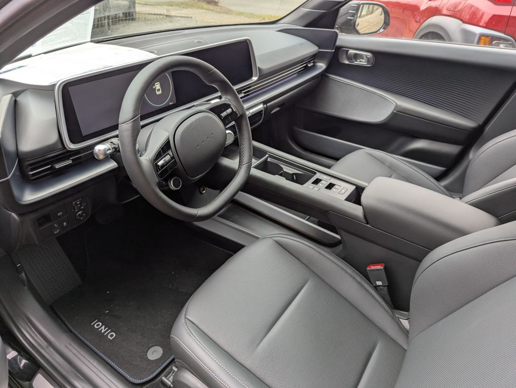 Fahrzeugabbildung Hyundai IONIQ 6 77,4 kWh Techniq*Park*Sitz*Schiebdach*