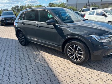 Volkswagen Tiguan - 7