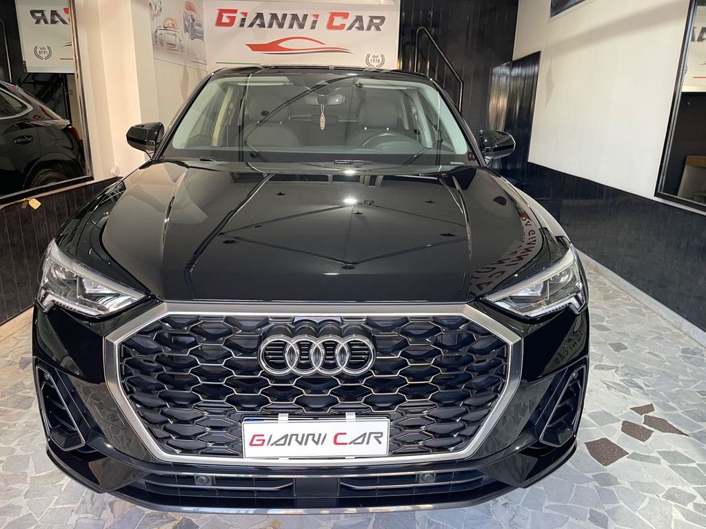 Image of Audi Q3