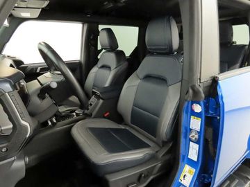 Ford Bronco - 11