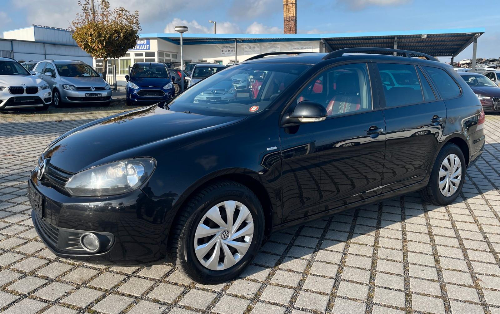 Volkswagen Golf 2013 — interior