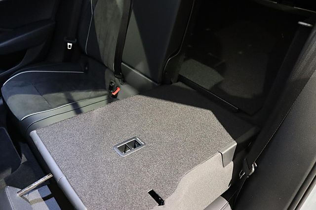 Passat Business 1.5 eHybrid ACC LED HUD NAVI AHK