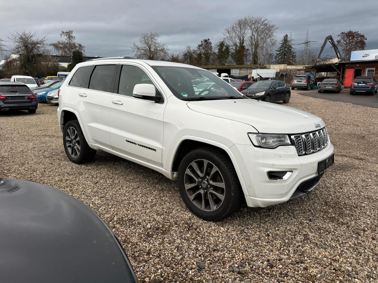 Jeep 3.0 CRD Overland Aut. Leder P-dach Klima Navi