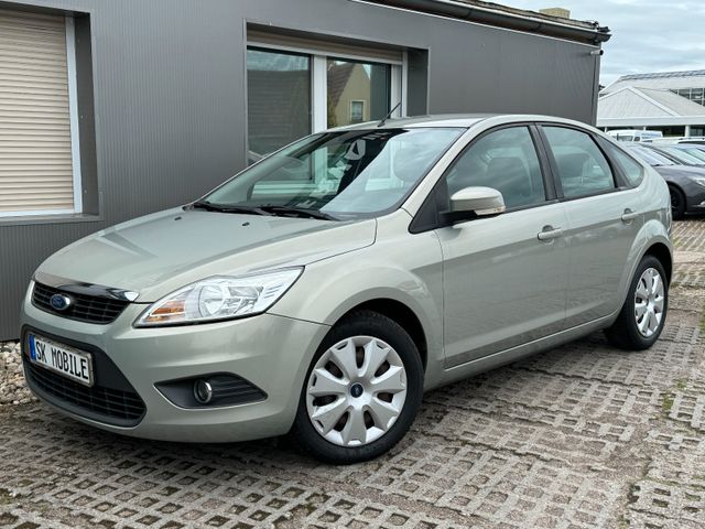 Ford Focus Lim. Style + KLIMA*AHK*NEU TÜV*NEU SERVICE