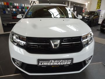 Dacia Sandero II Laureate, 8-fach bereift