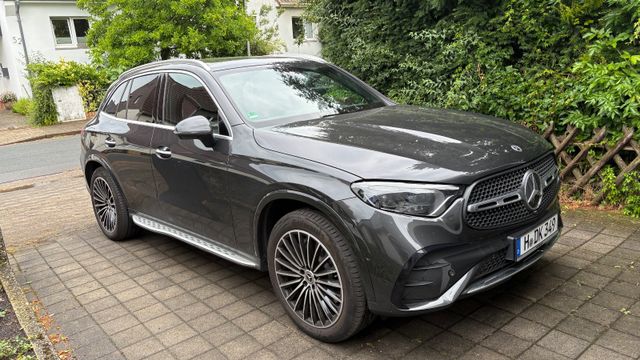 MERCEDES-BENZ GLC 300 d 4MATIC -AMG-Line,Prem.AHK Hi-Lenkung