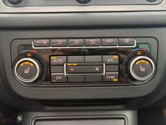 Fahrzeugabbildung Volkswagen Tiguan Lounge Sport & Style 1. Hand Kamera Navi
