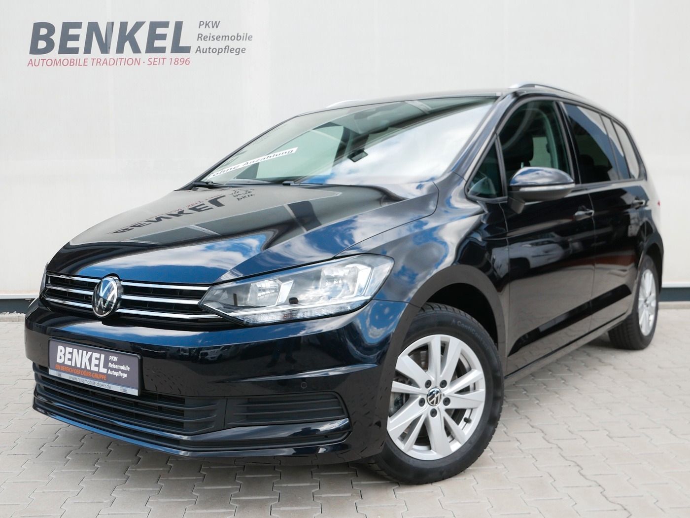 Fahrzeugabbildung Volkswagen Touran 1.5 Comfortline NEU48T 7-Sitzer ACC PDC