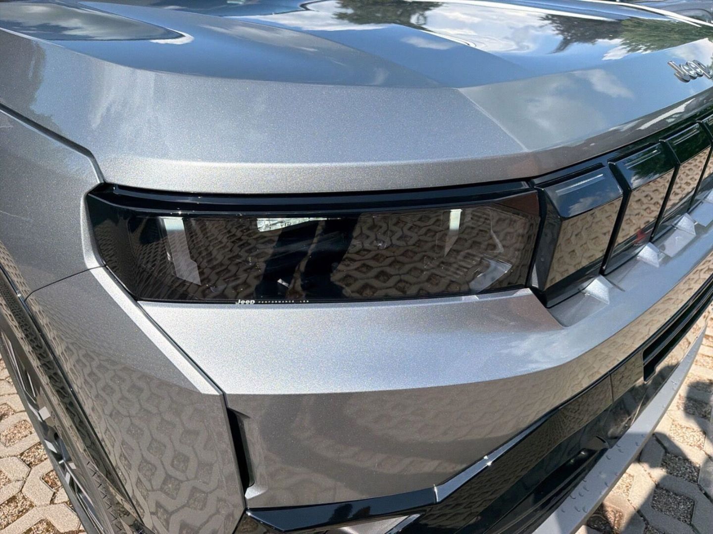 Fahrzeugabbildung Jeep Compass NEW MY26-Summit Plug-In-Hybrid -Voll-Pan